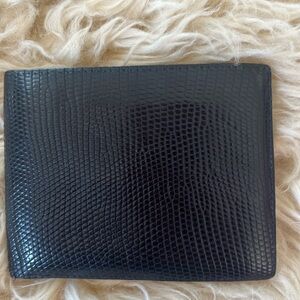 VINTAGE 1970’s Men’s Bottega Veneta Brown Embossed Bi-Fold Wallet